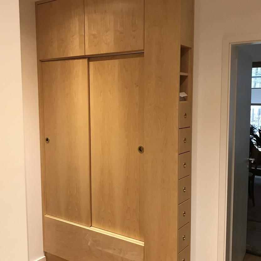 Flurschrank nach Maß Flurschrank nach Maß aus Holz