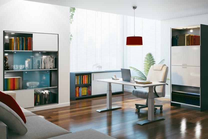 Büroraumimpression in weiß Büroraumimpression mit weißen Möbeln und Einbauschränken und Sideboard